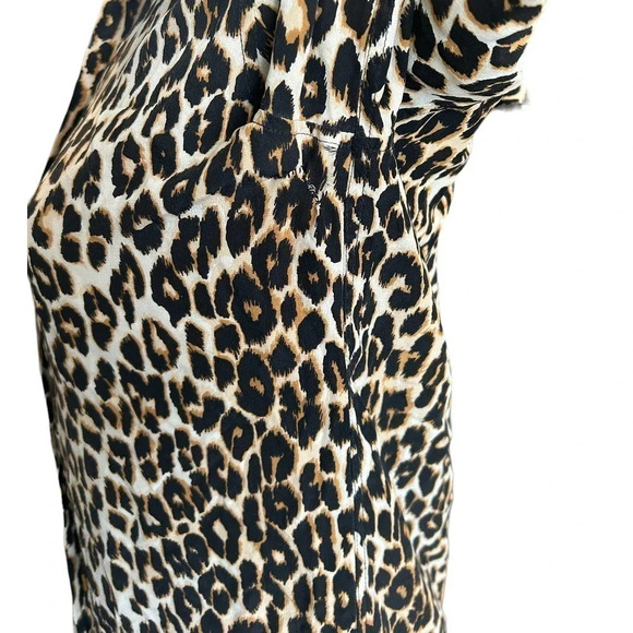 EQUIPTMENT Femme Slim Signature Silk Shirt Natural Leopard - Picture 9 of 10